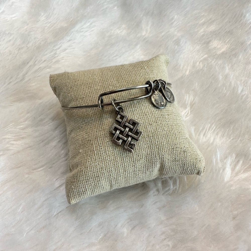Alex and Ani ‘Endless Knot’ Bangle